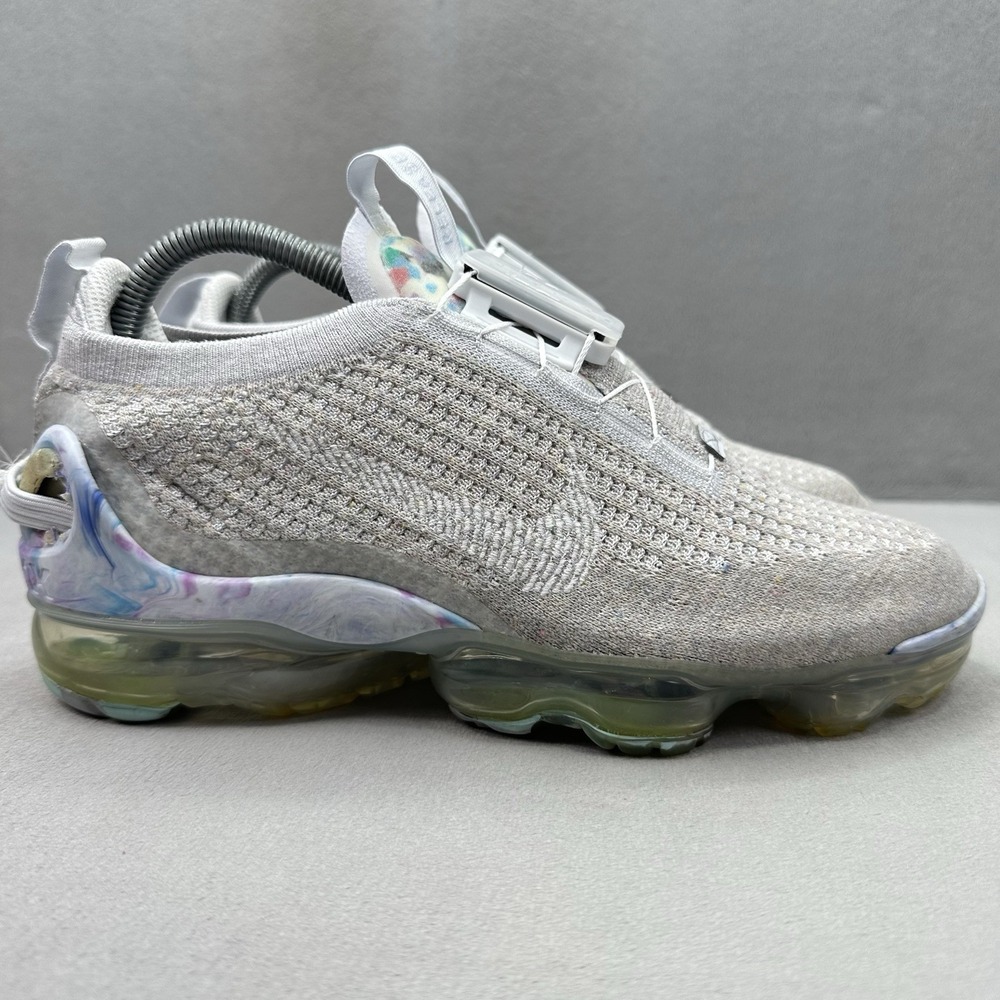Womens Size 9 Nike Air VaporMax 2020 Flyknit Shoes Summit White Athletic Sneaker